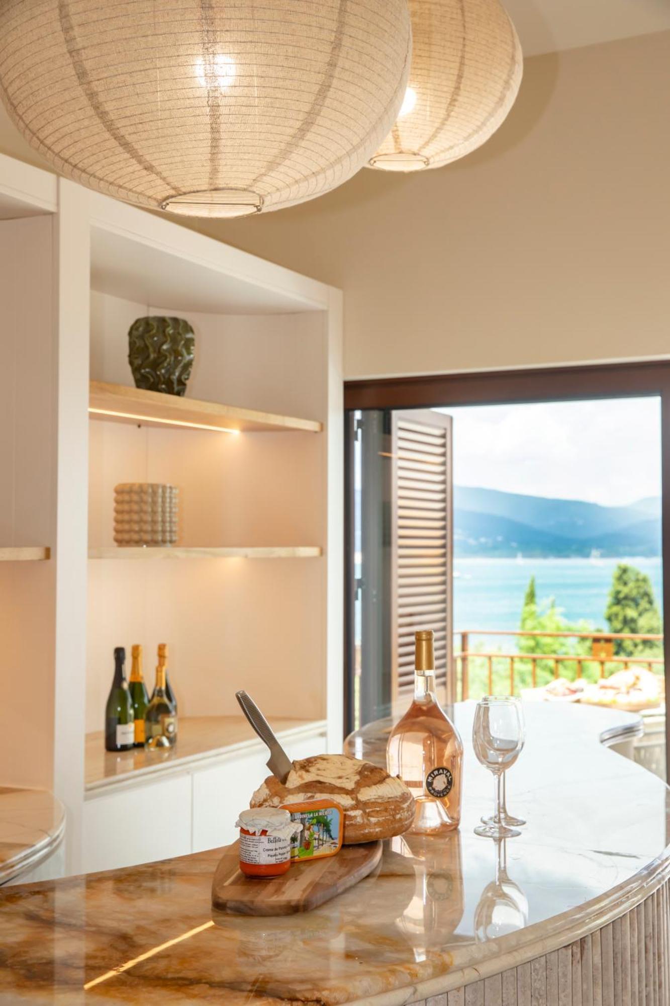 Hotel Tinah Saint-Tropez Exterior foto
